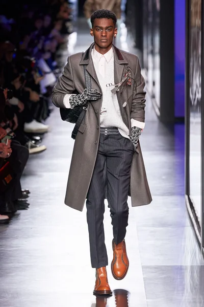 Look 26